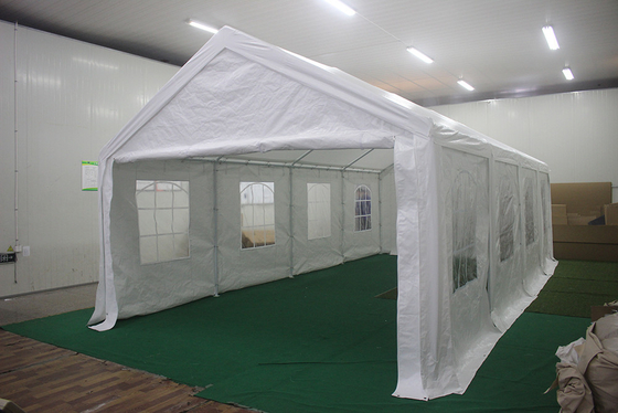 자연 압력 처리 된 목재 종류 야외 400 * 800cm 스트레치 텐트 금속 프레임 마키